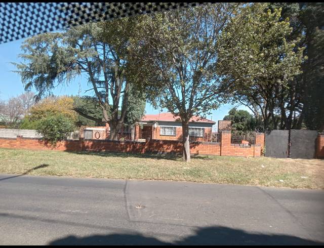 45,000M² VACANT LAND FOR SALE IN RAND COLLIERIES